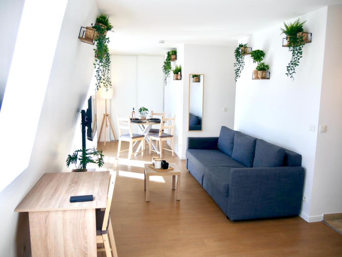 Le Petit Soleil De Corbeil Apartamento Exterior foto