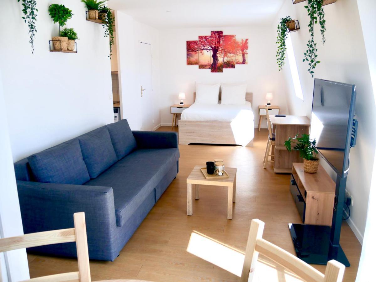 Le Petit Soleil De Corbeil Apartamento Exterior foto